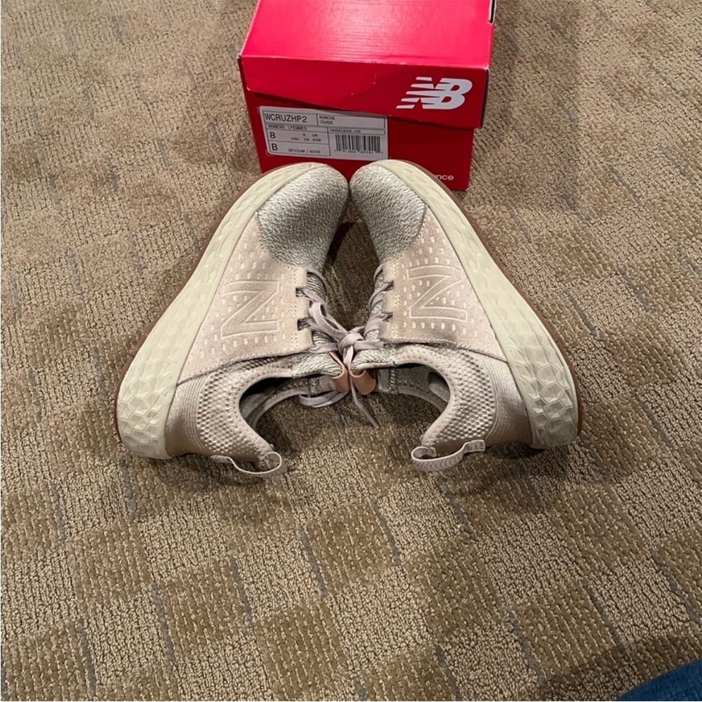 New BalanceWCRUZHP2 Light Brown and Tan Sneakers - Picture 4 of 4